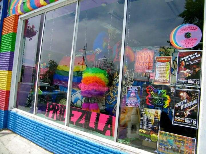 Birdland The Hippie Store