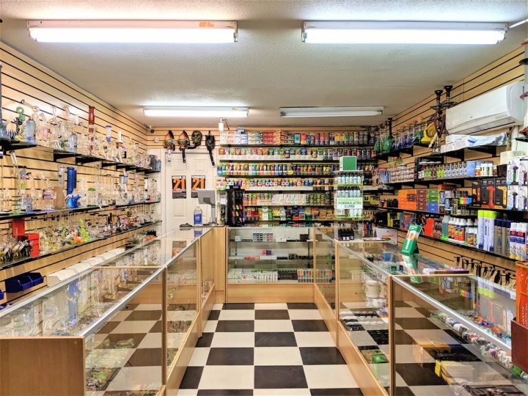 Doniphan Smoke Shop 768x576