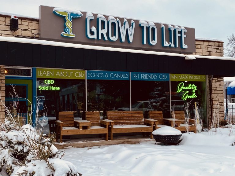 Storefront Dec. 2020 768x576