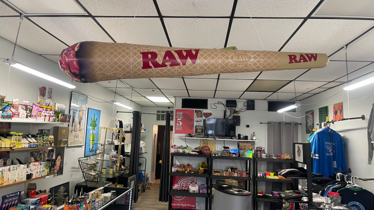 marleynmenoveltyakron 768x432